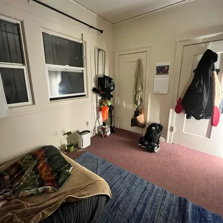 Rent this 1 bed room on Little Saigon in Wake Field Drive, Alameda