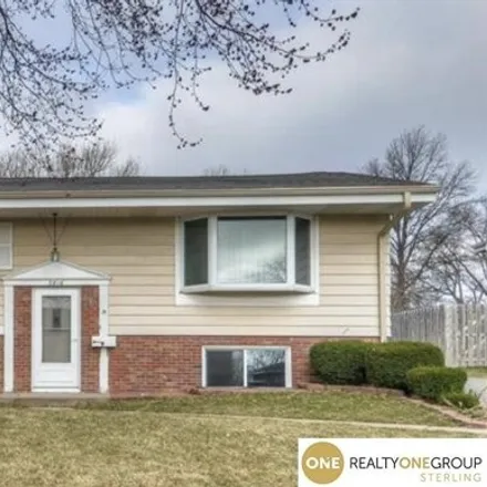 Buy this 4 bed house on 2830 South 136th Street in Omaha, NE 68144