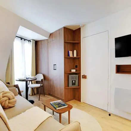 Image 8 - 62 Rue des Mathurins, 75008 Paris, France - Apartment for rent