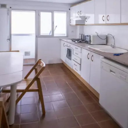 Rent this 6 bed apartment on Carrer dels Germans Villalonga in 18, 46020 Valencia