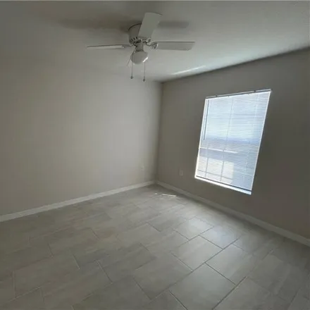 Image 7 - 1215 Southeast 8th Terrace, Cape Coral, FL 33990, USA - House for rent