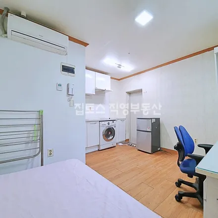 Image 1 - 서울특별시 관악구 신림동 1518-22 - Apartment for rent