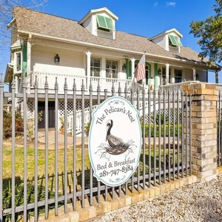 Image 5 - The Pelican's Nest, 1228 1st Street, Seabrook, TX 77586, USA - House for sale