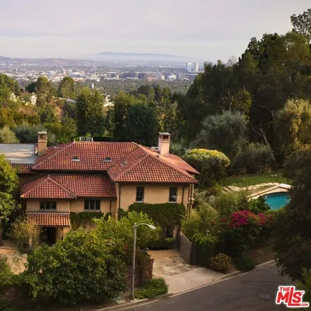 Buy this 6 bed house on 1299 Lago Vista Drive in Beverly Hills, CA 90210