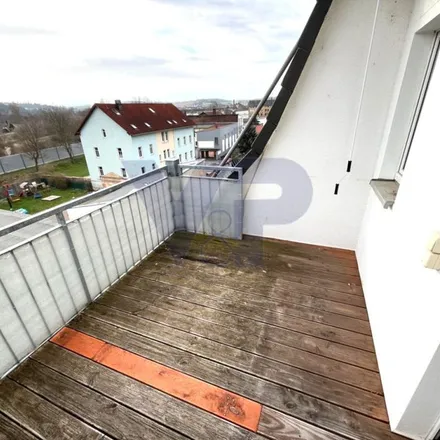 Rent this 3 bed apartment on Zwötzener Straße 23 in 07551 Gera, Germany