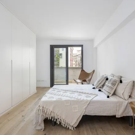 Rent this 3 bed apartment on 08002 Barcelona