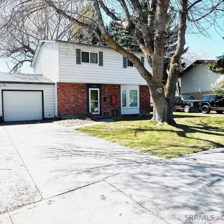Buy this 5 bed house on 1671 Westwood Street in Idaho Falls, ID 83402