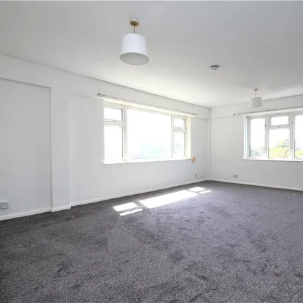 Image 1 - Dene Court, Mill Road, Worthing, BN11 4JJ, United Kingdom - Apartment for rent