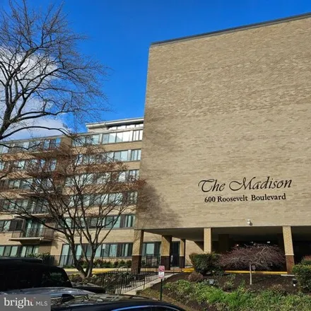Buy this 2 bed condo on The Madison Condominiums in 600 Roosevelt Boulevard, Seven Corners