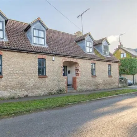 Buy this 4 bed house on The Hair Studio in High Street, Stanwick