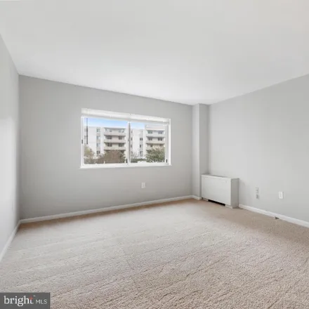 Image 9 - Democracy Boulevard, North Bethesda, MD 20817, USA - Apartment for rent