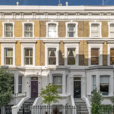 Rent this 4 bed house on 10 Fawcett Street in London, SW10 9HR