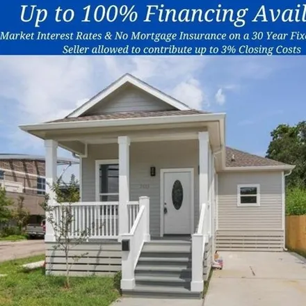 Buy this 3 bed house on 3433 Audubon Street in New Orleans, LA 70125