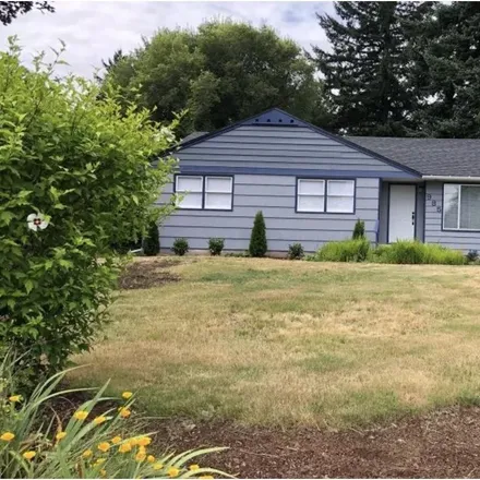 Buy this 3 bed house on 985 Grandview Place Northwest in Salem, OR 97304