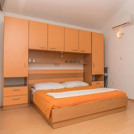 Rent this studio apartment on 51265 Dramalj