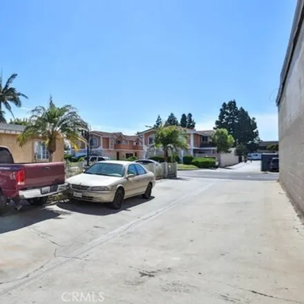 Image 5 - 110 Harding Avenue, Anaheim, CA 92804, USA - Apartment for sale