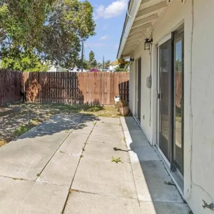 Image 7 - 7004 Mount Vernon St, California, 91945 - House for sale