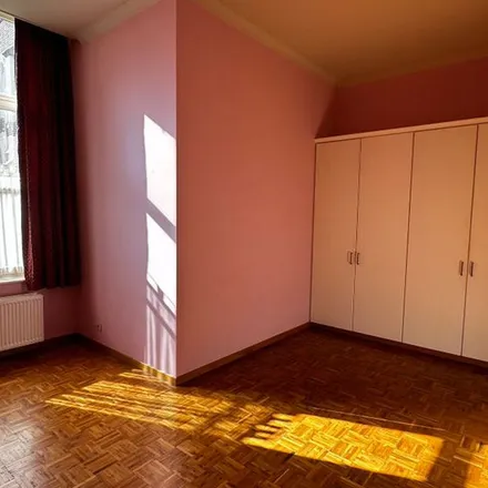 Rent this 2 bed apartment on The Queen in Place Pierre Delannoy - Pierre Delannoyplein 60, 7850 Enghien
