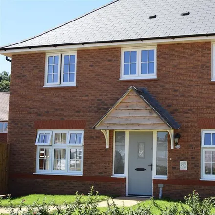 Rent this 3 bed house on 24 Lordswood in Swindon, SN3 6EH