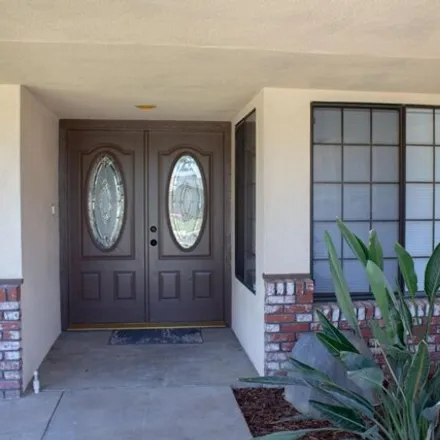 Image 2 - 8903 Campus Park Court, Bakersfield, CA 93311, USA - House for sale