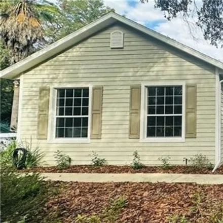 Buy this 3 bed house on 8759 East Hampton Point Road in Citrus County, FL 34450