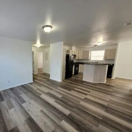 Image 3 - 3232 Sandy Lane, Sunrise Manor, NV 89115, USA - Apartment for rent