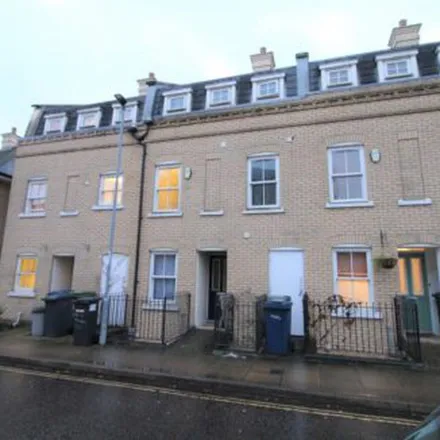 Rent this 1 bed apartment on 137 St Matthew's Gardens in Cambridge, CB1 2PH