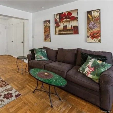 Buy this studio apartment on 3500 Oxford Avenue in New York, NY 10463
