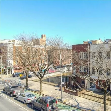 Image 3 - 491 4th Avenue, New York, NY 11215, USA - House for sale