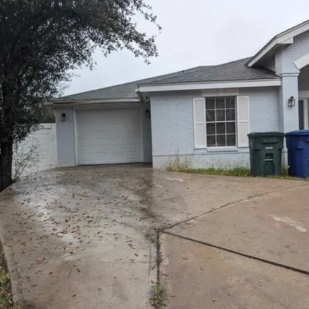 Image 3 - 2159 Snow Fall Drive, Laredo, TX 78045, USA - House for rent