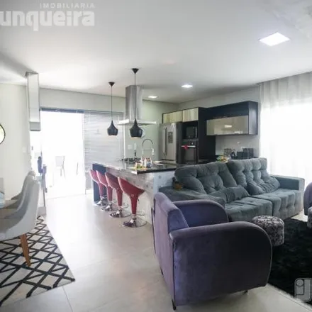 Buy this 3 bed house on Rua Clara Nunes in Pompéia, Piracicaba - SP