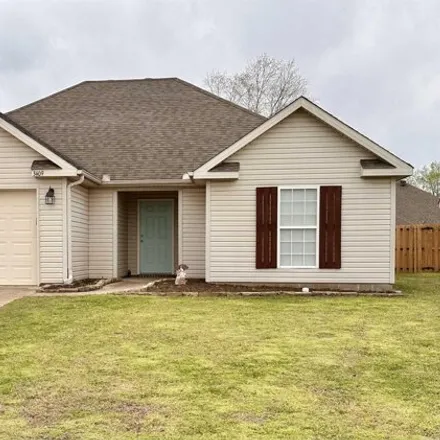 Buy this 3 bed house on 3465 Preakness Drive in Jonesboro, AR 72404