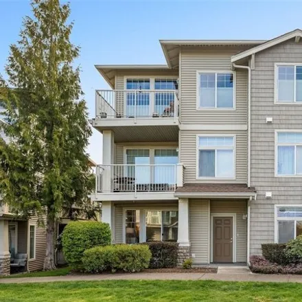 Buy this 2 bed condo on 6125 Isaac Avenue Southeast in Auburn, WA 98092
