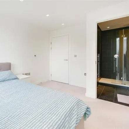 Image 3 - Maldon Apartments, 22 Micawber Street, London, N1 7TB, United Kingdom - Apartment for sale