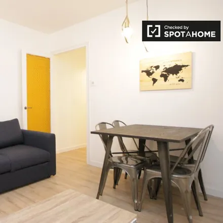 Rent this 4 bed apartment on Carrer de Padilla in 338, 08025 Barcelona