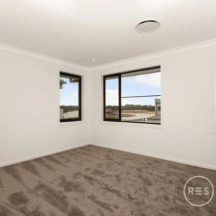 Image 8 - Shore Street, Warwick Farm NSW 2170, Australia - Apartment for rent