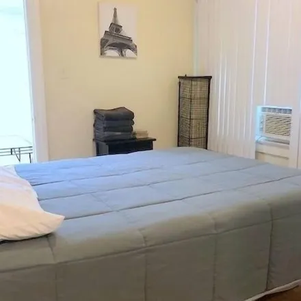 Rent this 1 bed apartment on Los Angeles