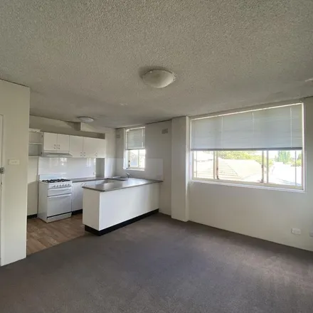 Image 2 - Marlborough Street, Leichhardt NSW 2040, Australia - Apartment for rent