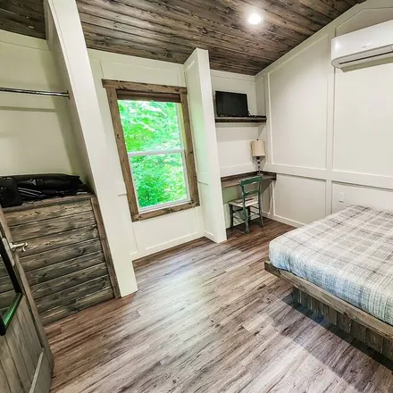 Rent this 1 bed house on Guntersville
