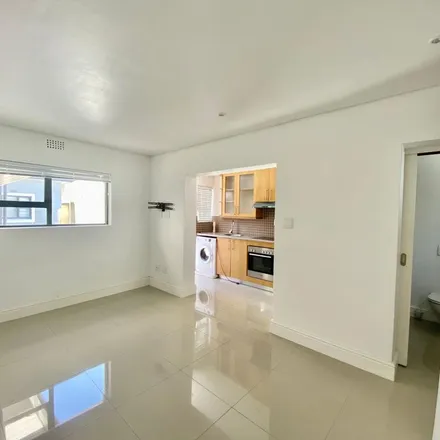 Image 4 - Piers Road, Wynberg, Cape Town, 7800, South Africa - Apartment for rent