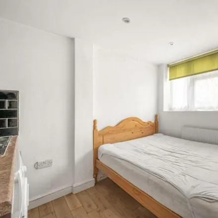Rent this studio apartment on Tangmere Way in Grahame Park, London