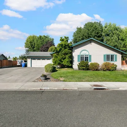Buy this 3 bed house on 2884 Galaxy Way in Grants Pass, OR 97527