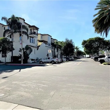 Rent this 2 bed townhouse on 305 5th Street in Huntington Beach, CA 92648