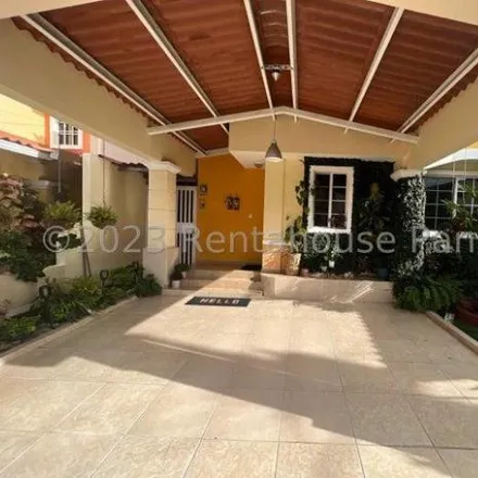 Buy this 3 bed house on Hospital Susana Jones Cano in Calle El Sisne Via El Principla, Distrito San Miguelito
