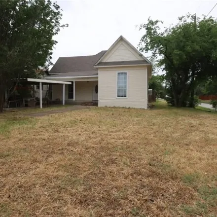 Image 3 - 501 S Connellee St, Eastland, Texas, 76448 - House for sale