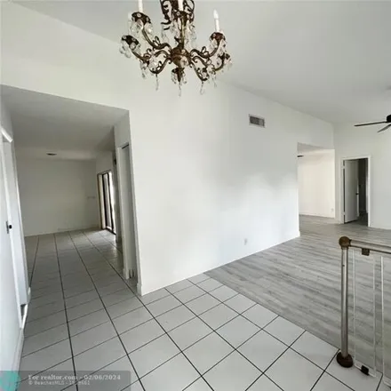 Image 4 - 5181 Sw 17th Ct, Plantation, Florida, 33317 - House for sale