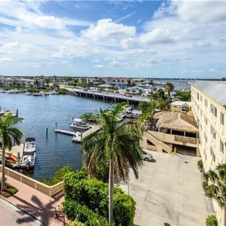 Rent this 3 bed condo on Southern Kitchen & Raw Bar in Bayfront, Bayfront Place
