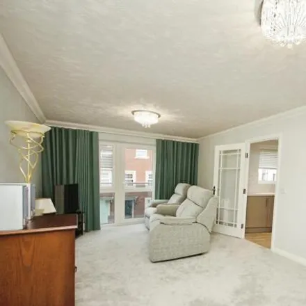 Image 3 - Normandy Drive, Yate, BS37 4FX, United Kingdom - Apartment for sale