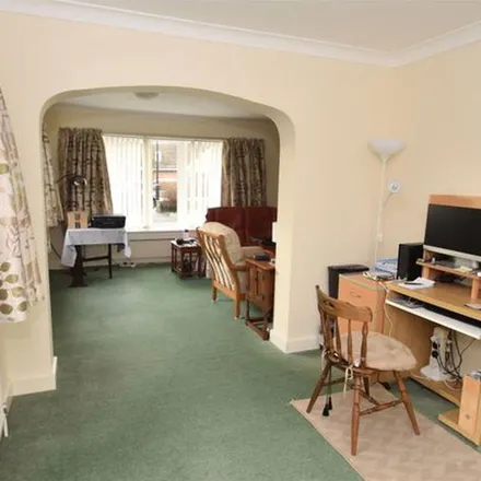 Rent this 2 bed apartment on 19 in 20 The Coppice, Bishopthorpe