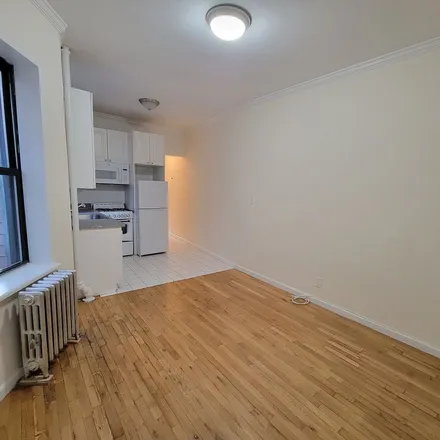 Rent this 1 bed apartment on 210 East 39th Street in New York, NY 10016